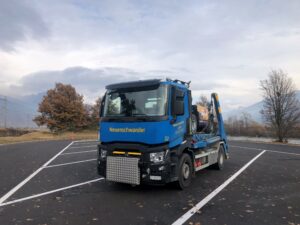 Welaki Renault Baumaschinentransport LKW